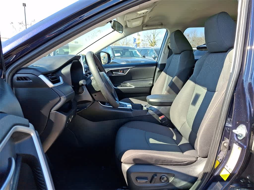 Thumbnail: 2024 Toyota RAV4 - 13