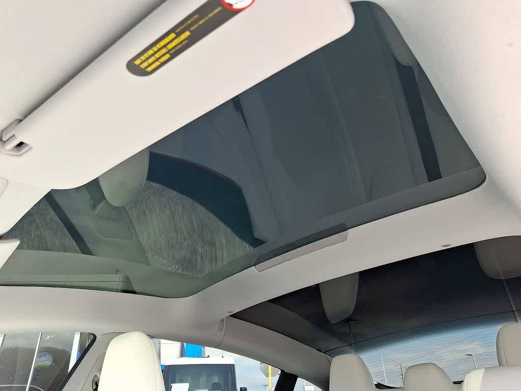 Thumbnail: 2025 Tesla Model 3 - 13