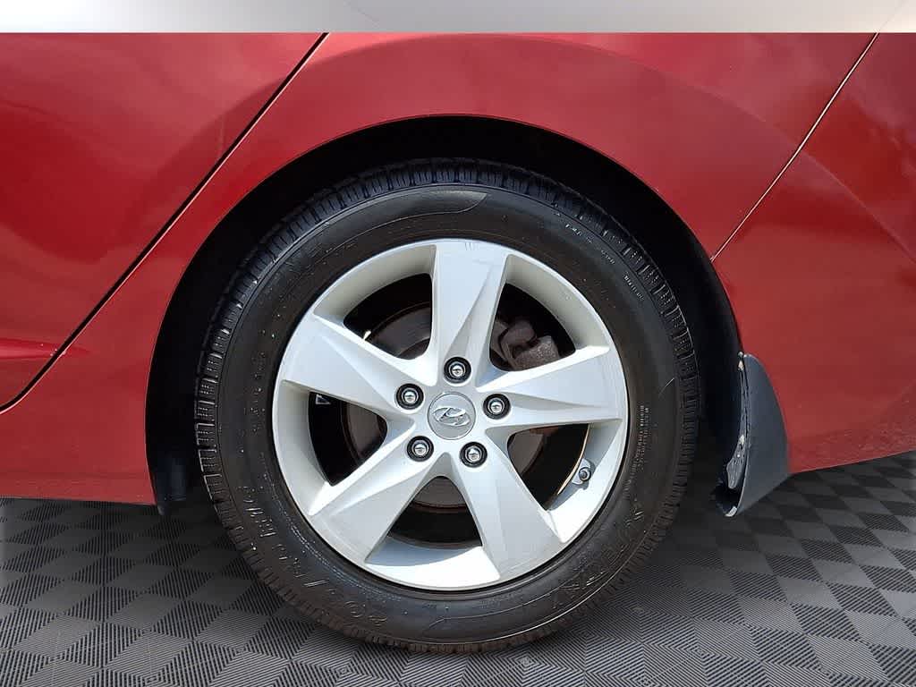 Thumbnail: 2012 Hyundai Elantra - 8