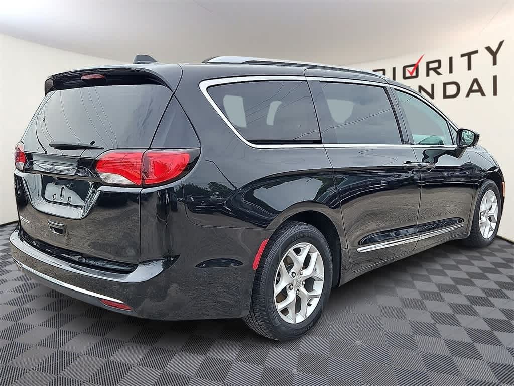 Used 2019 Chrysler Pacifica Touring L Plus Van Passenger Van
