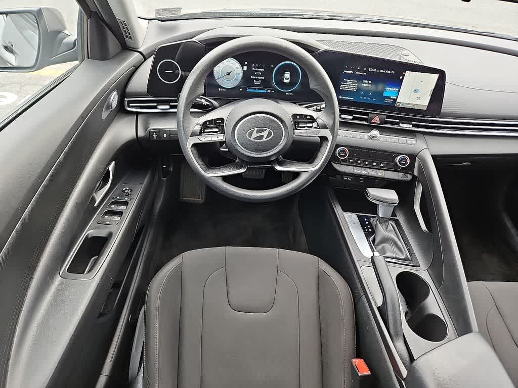 Thumbnail: 2024 Hyundai Elantra - 9