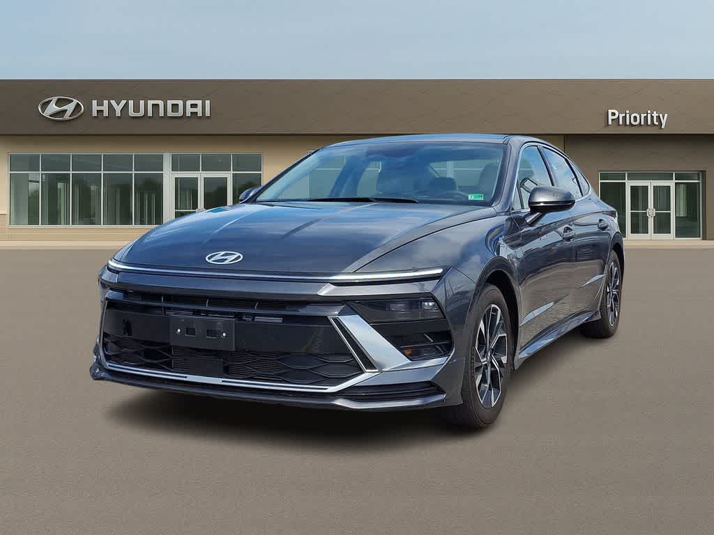 Thumbnail: 2025 Hyundai Sonata - 1