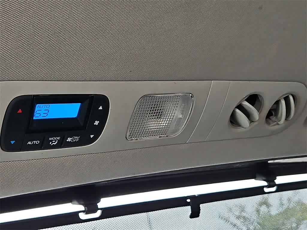 Thumbnail: 2012 Honda Odyssey - 24