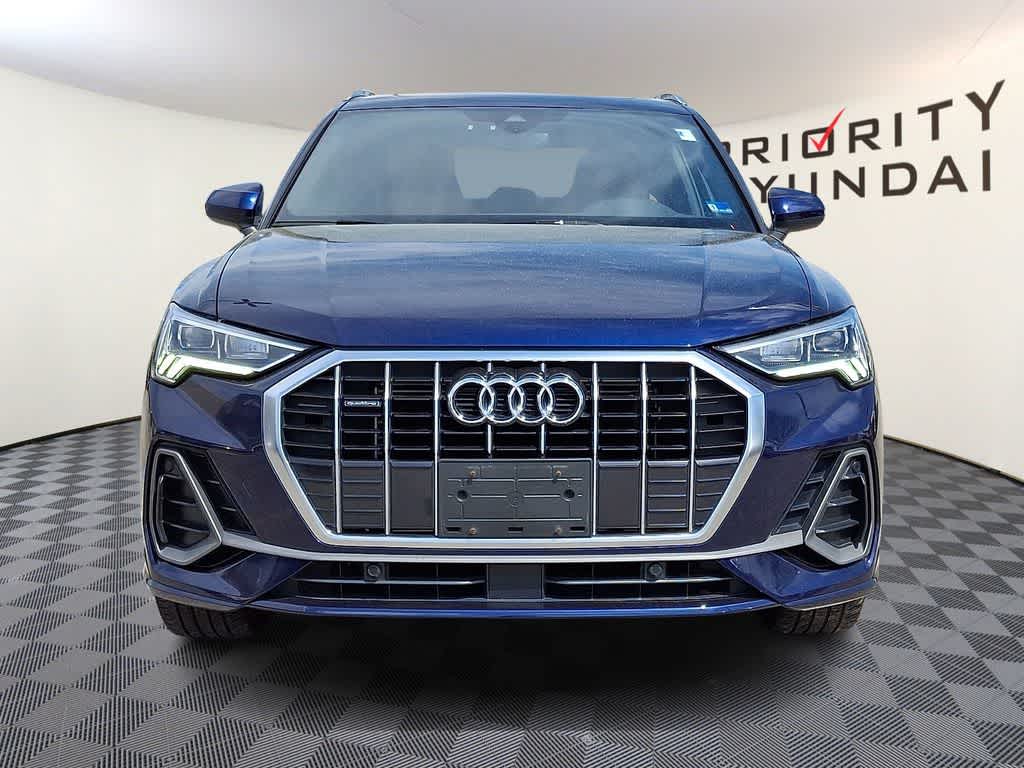 Thumbnail: 2021 Audi Q3 - 2