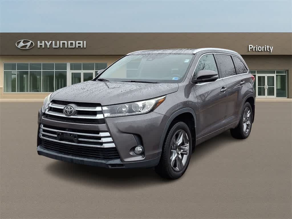 Thumbnail: 2017 Toyota Highlander - 1