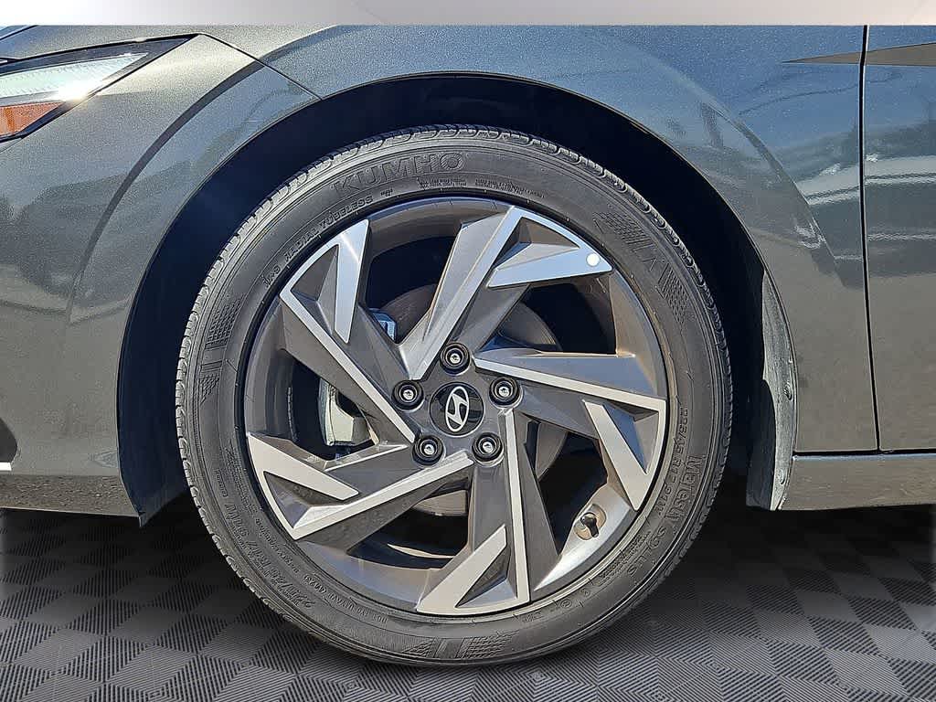 Thumbnail: 2024 Hyundai Elantra - 8