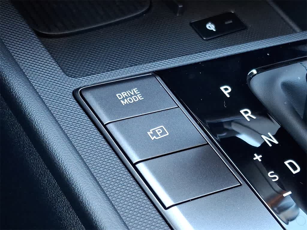 Thumbnail: 2025 Hyundai Elantra - 24