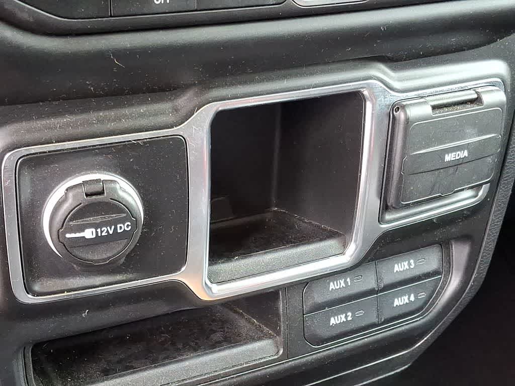 Thumbnail: 2023 Jeep Wrangler - 23