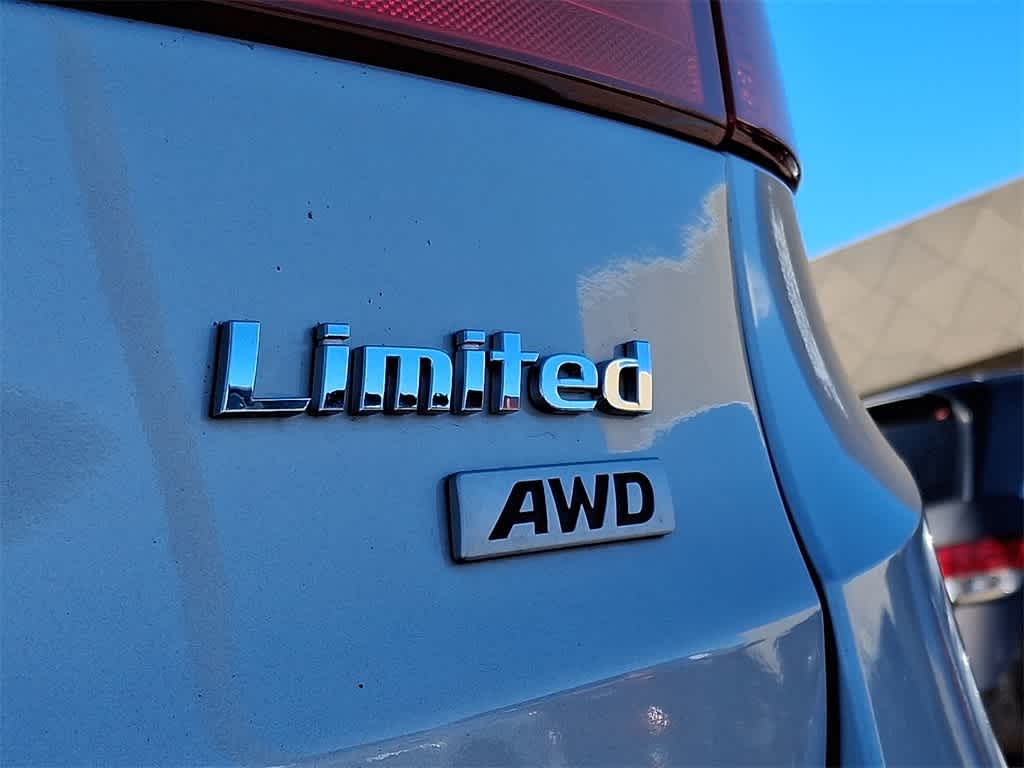 Thumbnail: 2016 Hyundai Santa Fe - 30