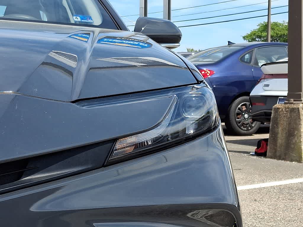 Thumbnail: 2025 Toyota Camry - 9