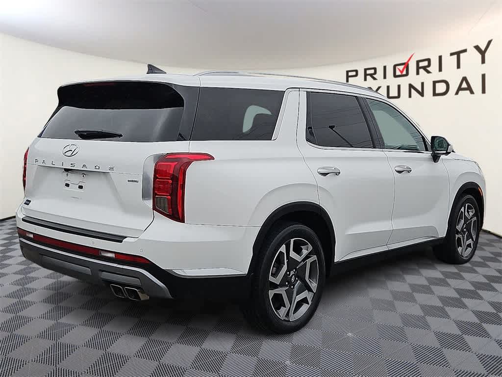 Thumbnail: 2023 Hyundai Palisade - 4