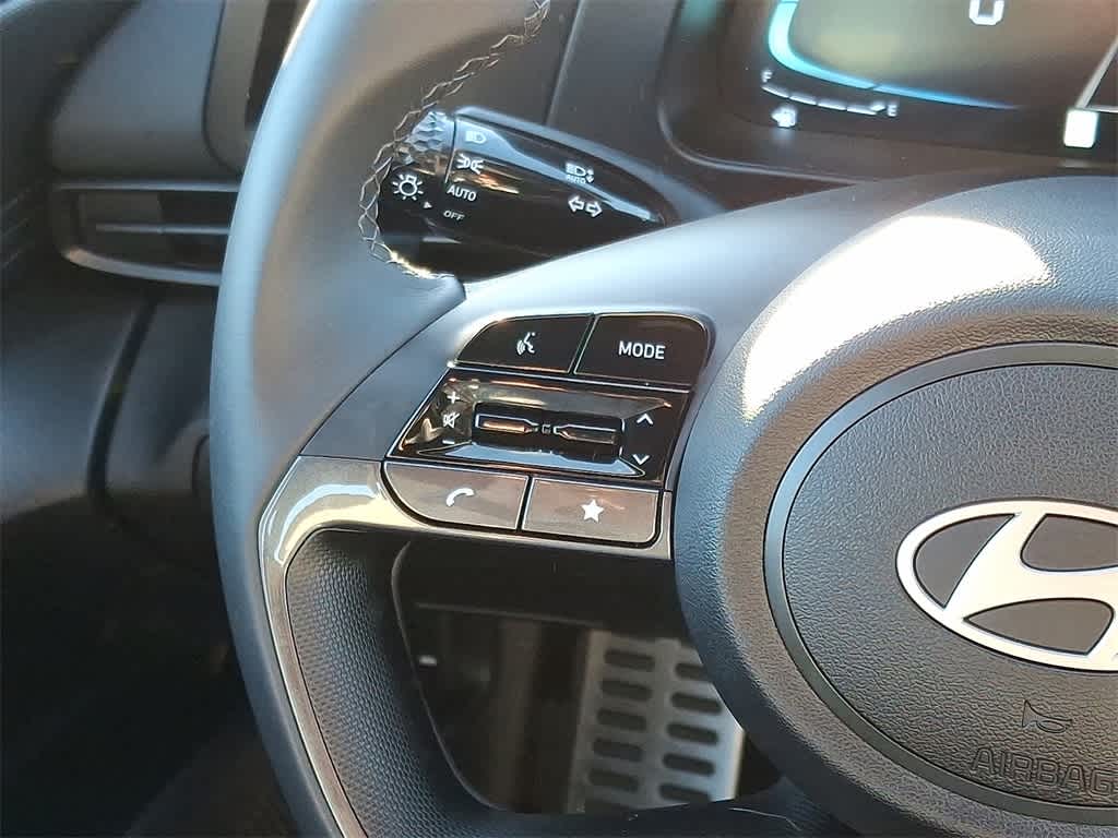 Thumbnail: 2025 Hyundai Elantra - 21