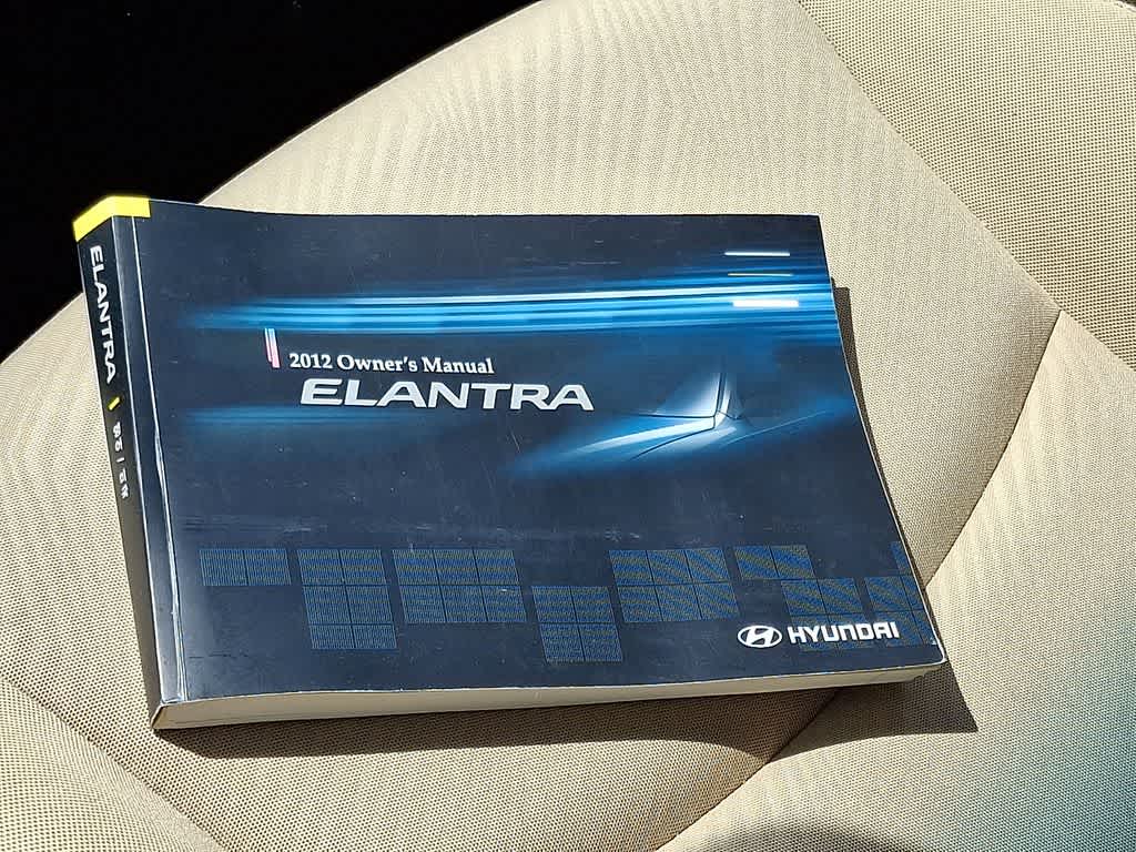 Thumbnail: 2012 Hyundai Elantra - 25