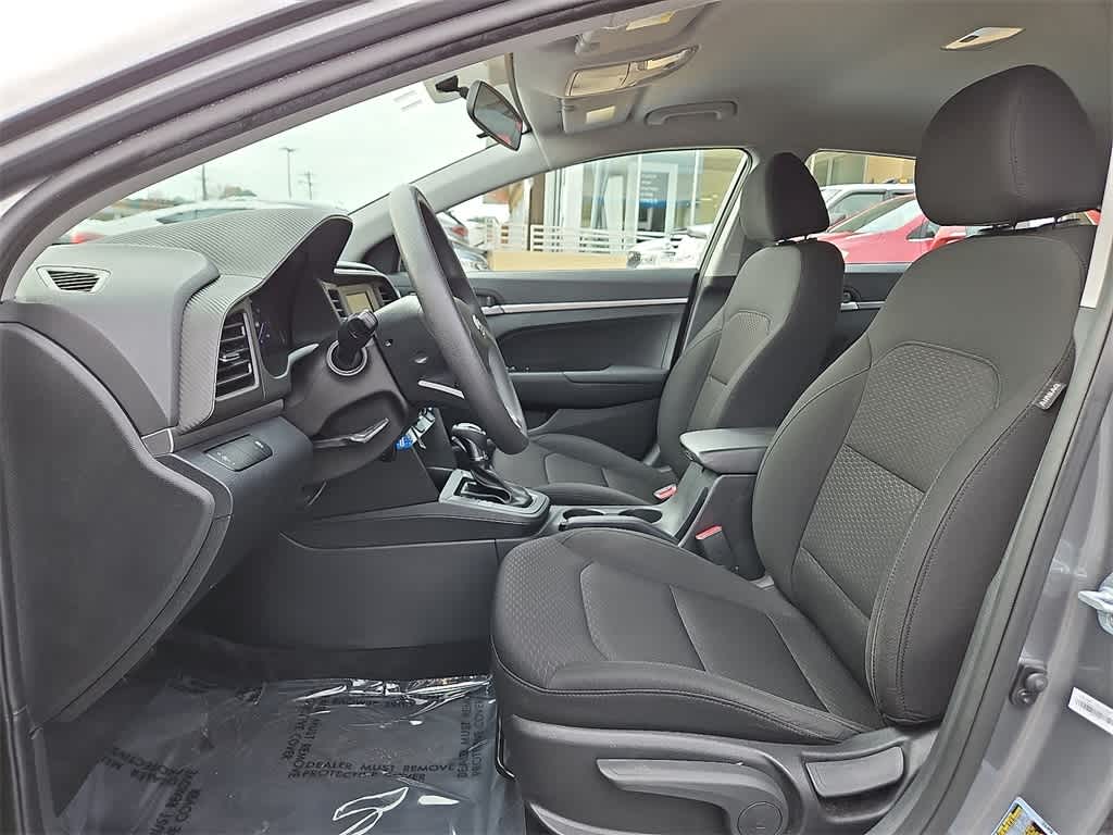 Thumbnail: 2019 Hyundai Elantra - 13