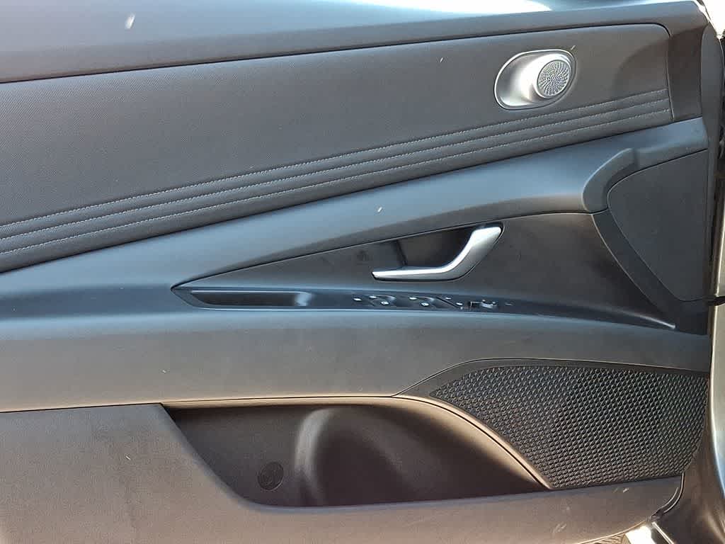 Thumbnail: 2025 Hyundai Elantra - 12