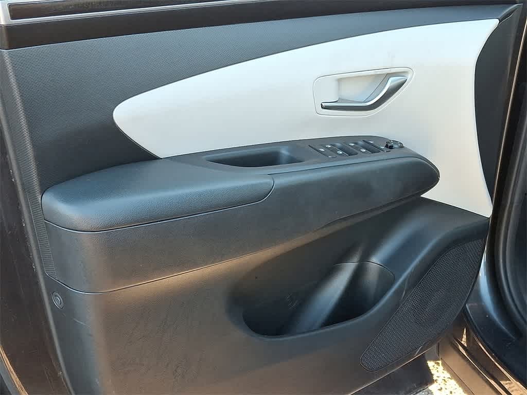 Thumbnail: 2023 Hyundai Tucson - 9