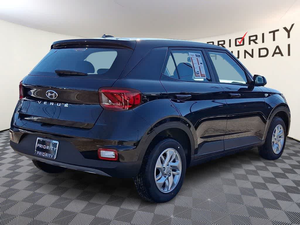 Thumbnail: 2026 Hyundai Venue - 4