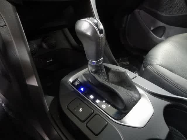 Thumbnail: 2013 Hyundai Santa Fe - 28