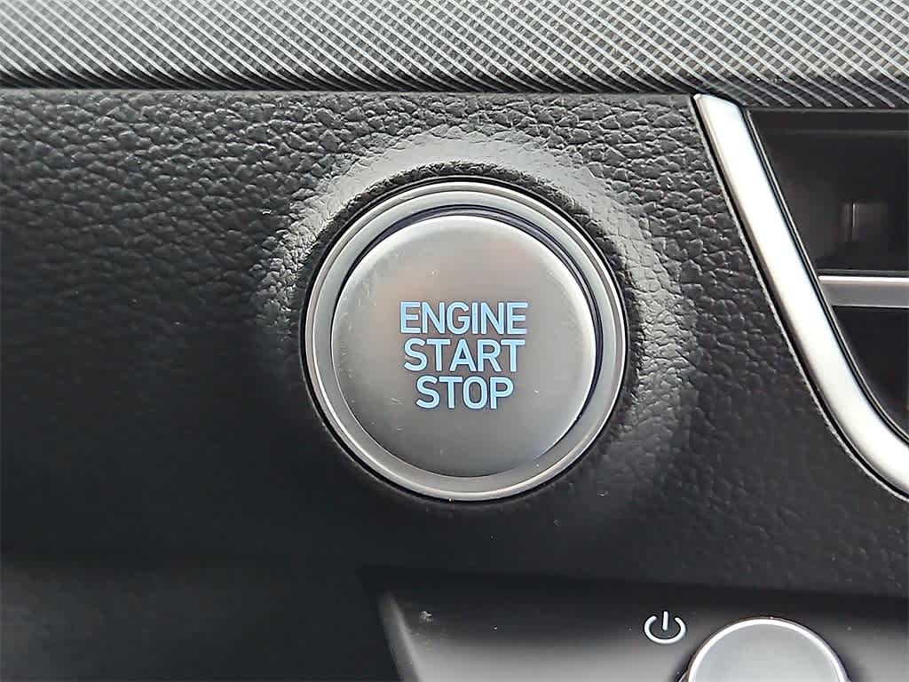 2025 Hyundai Sonata SE 17