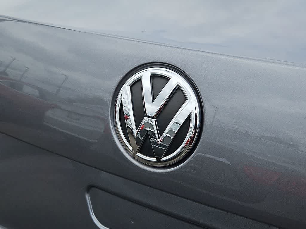 Thumbnail: 2015 Volkswagen Passat - 6
