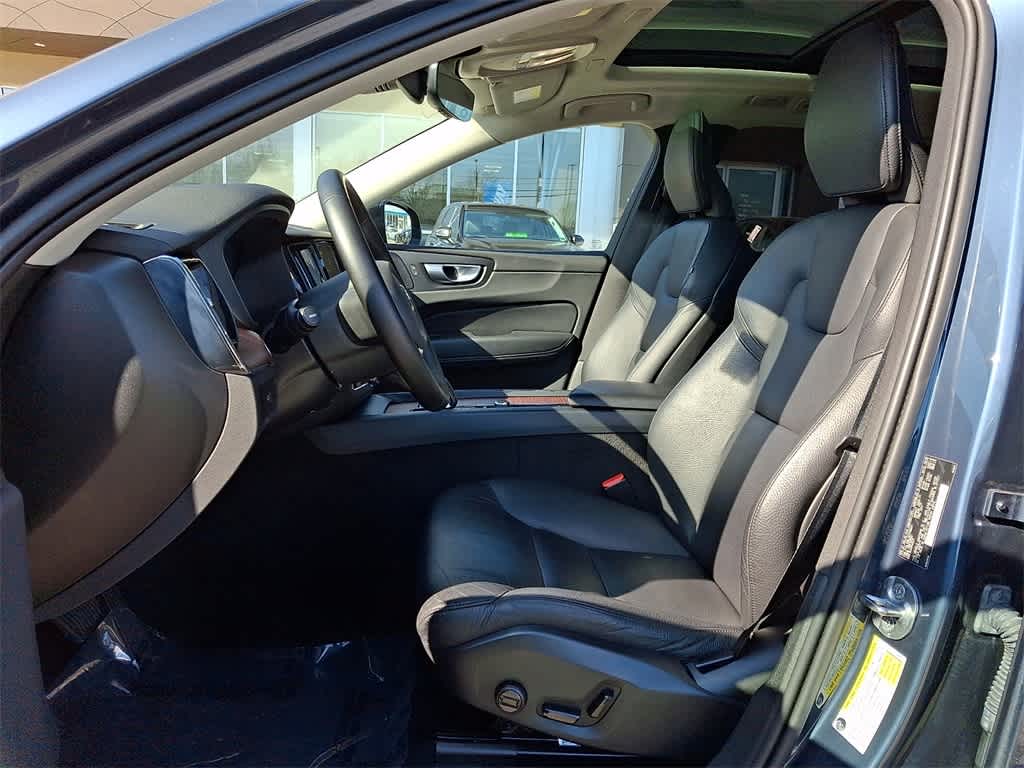 Thumbnail: 2024 Volvo XC60 - 13