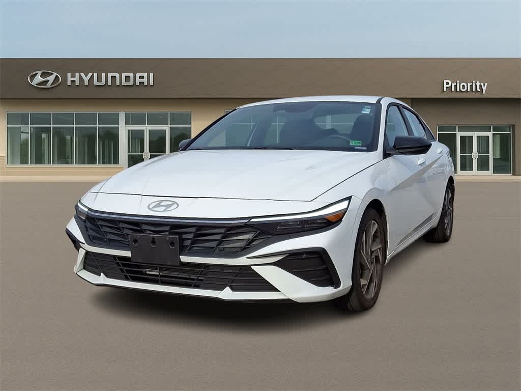 Thumbnail: 2025 Hyundai Elantra - 1