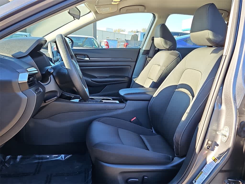 Thumbnail: 2024 Nissan Altima - 13