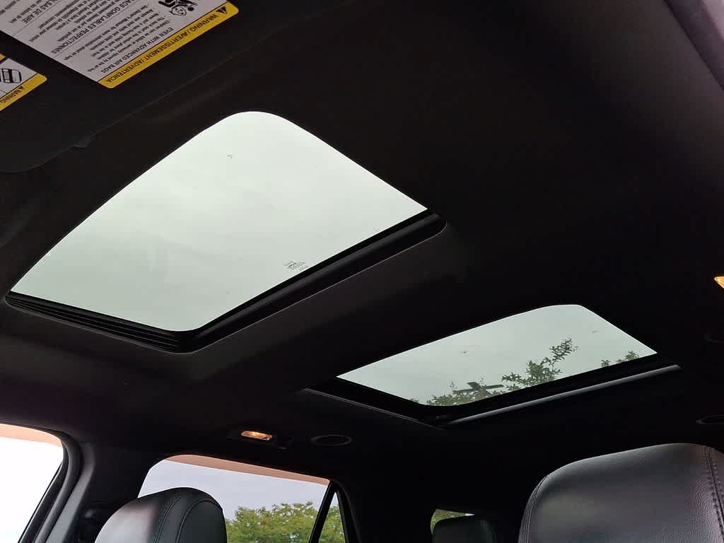 Thumbnail: 2013 Ford Explorer - 14