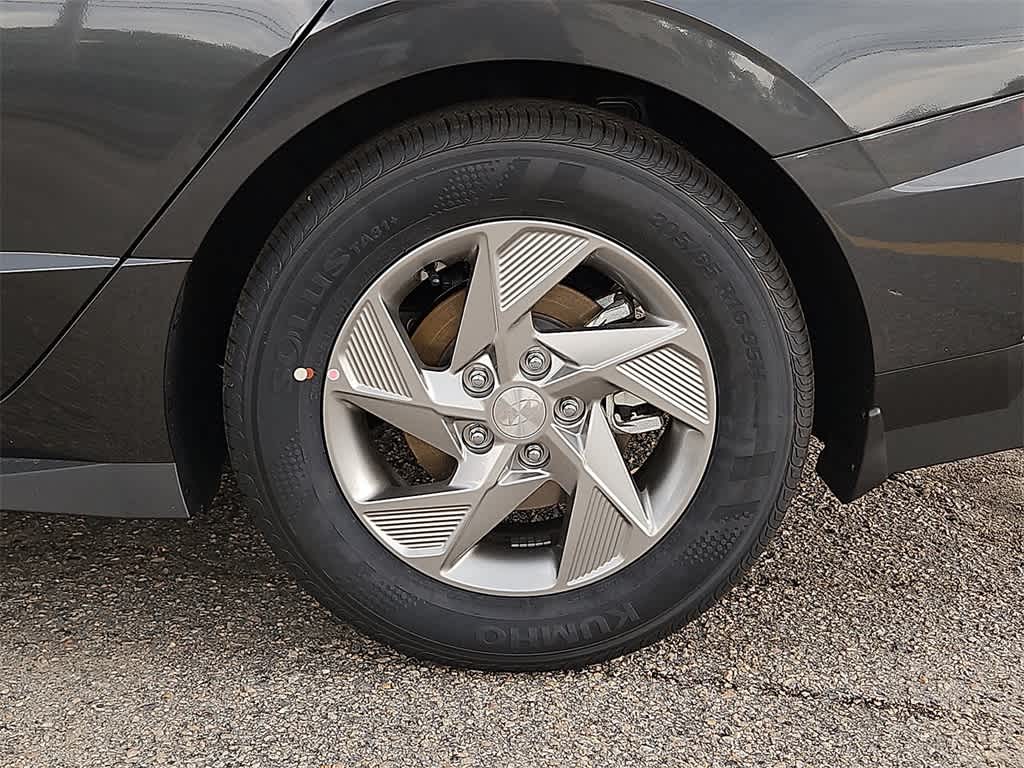 2025 Hyundai Sonata SE 7