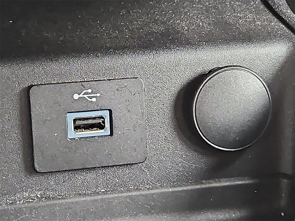 Thumbnail: 2017 Ford Fusion - 25