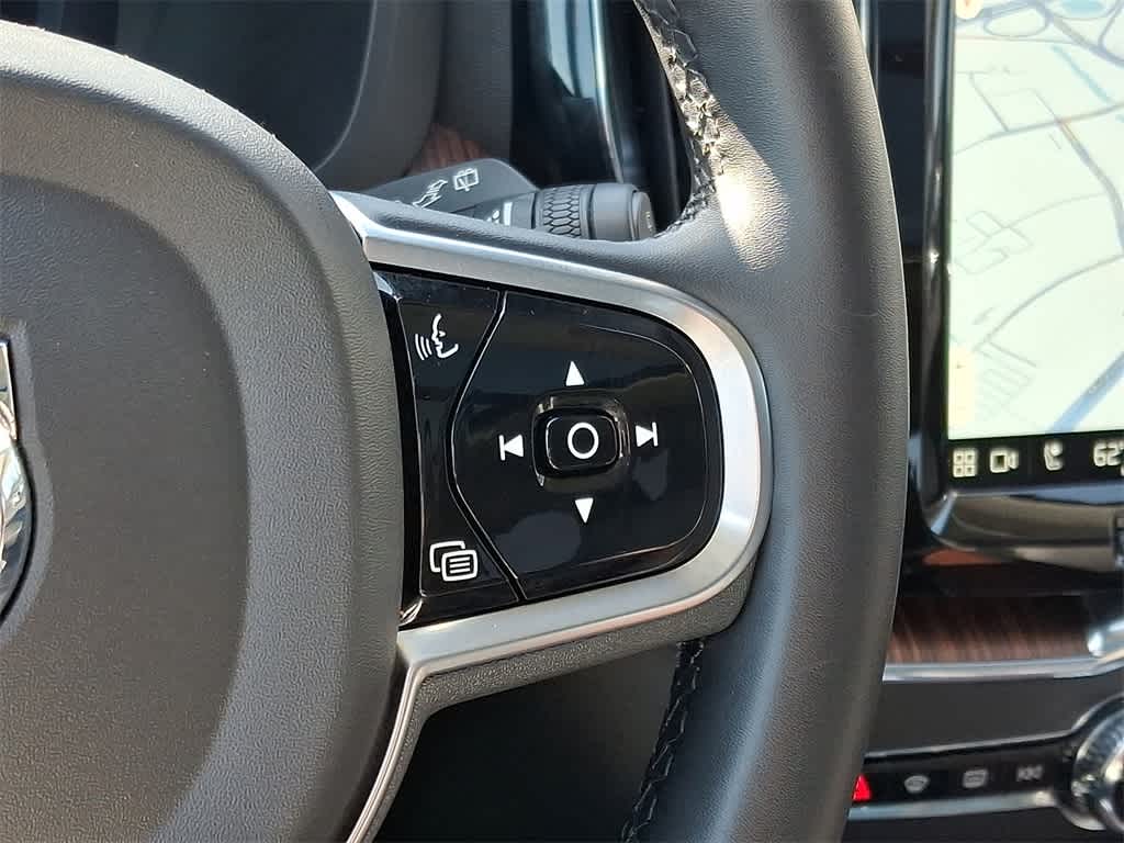 Thumbnail: 2024 Volvo XC60 - 22