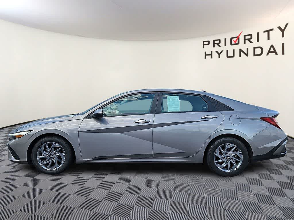 Thumbnail: 2024 Hyundai Elantra - 7