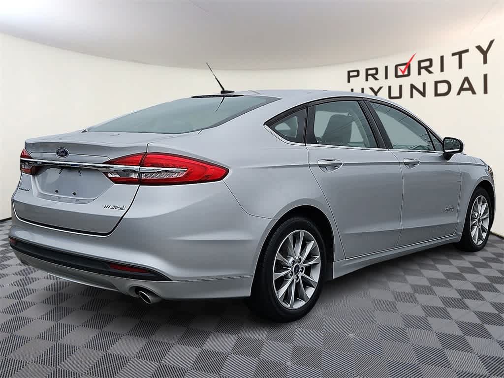 Thumbnail: 2017 Ford Fusion - 4