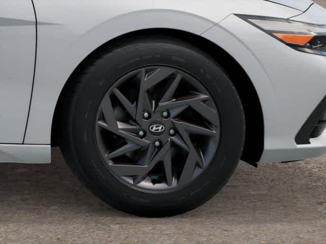 Thumbnail: 2025 Hyundai Elantra - 8