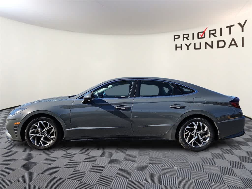 Thumbnail: 2023 Hyundai Sonata - 7
