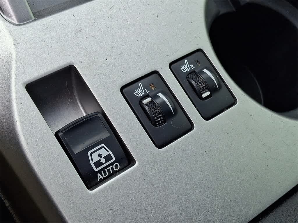 Thumbnail: 2013 Toyota 4Runner - 25