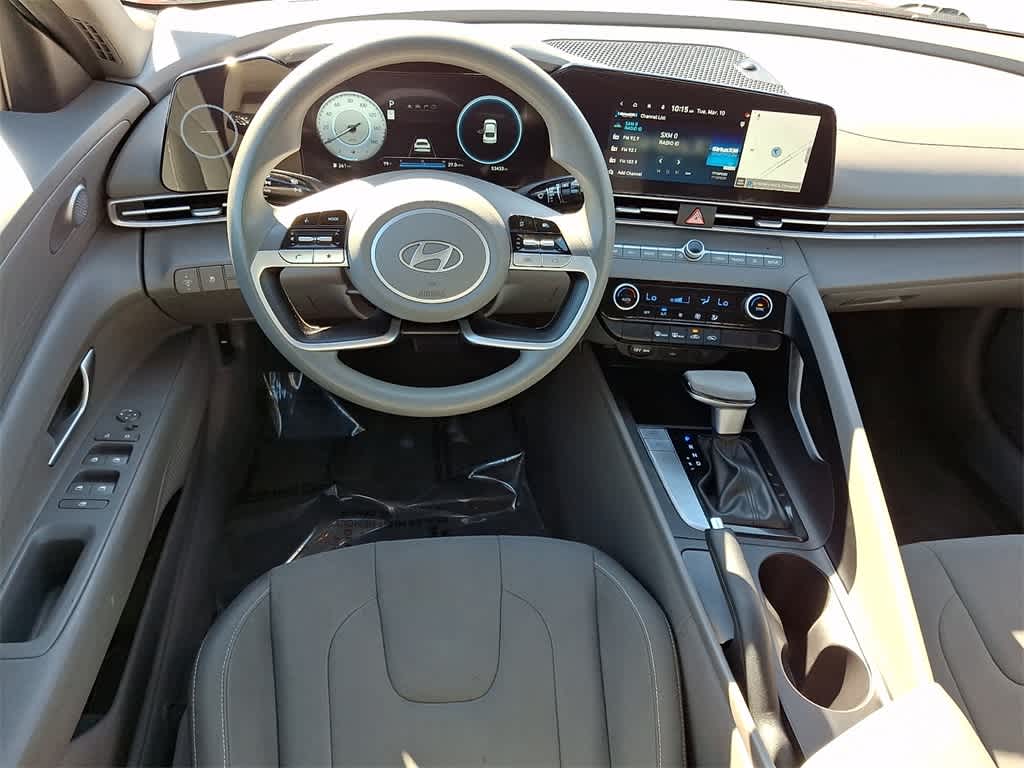 Thumbnail: 2024 Hyundai Elantra - 10