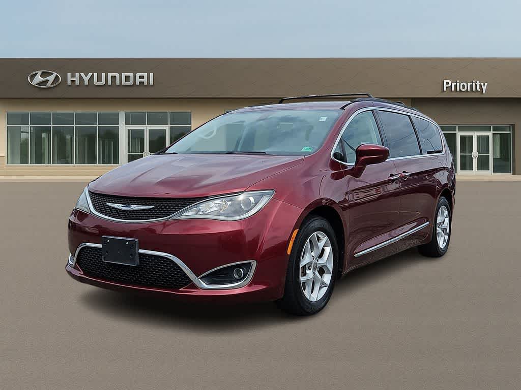 2017 Chrysler Pacifica Touring L -
                  Chesapeake, VA