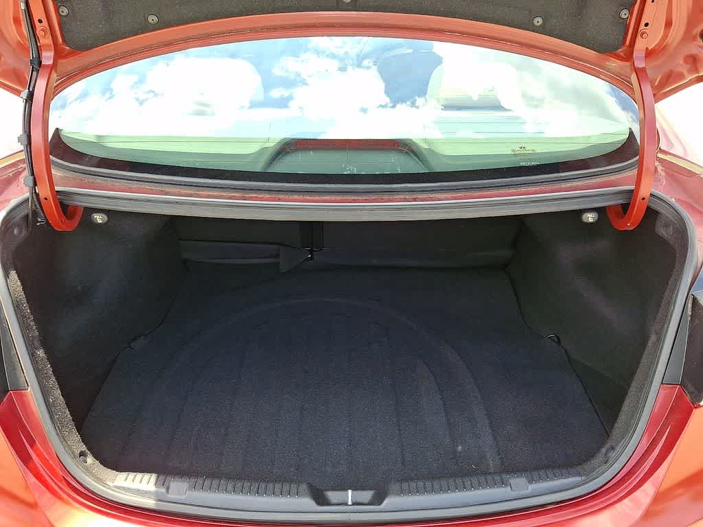 Thumbnail: 2012 Hyundai Elantra - 28