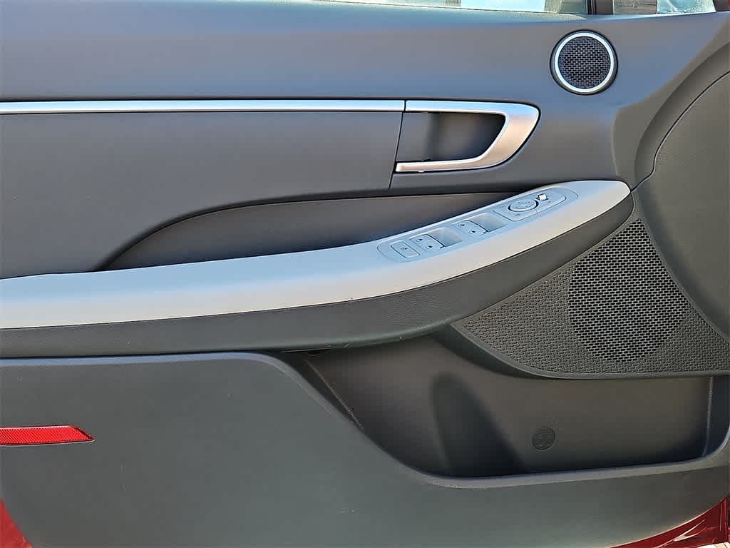 Thumbnail: 2023 Hyundai Sonata - 12