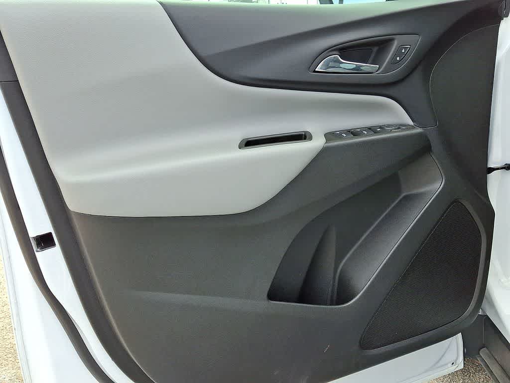 Thumbnail: 2023 Chevrolet Equinox - 11