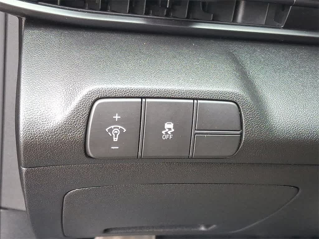 Thumbnail: 2025 Hyundai Elantra - 20