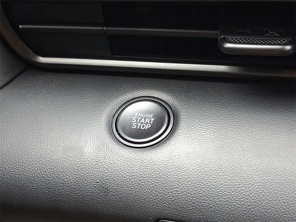 Thumbnail: 2025 Hyundai Elantra - 19