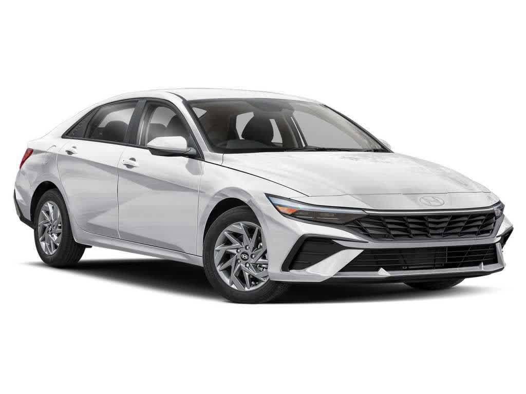 Thumbnail: 2026 Hyundai Elantra - 4
