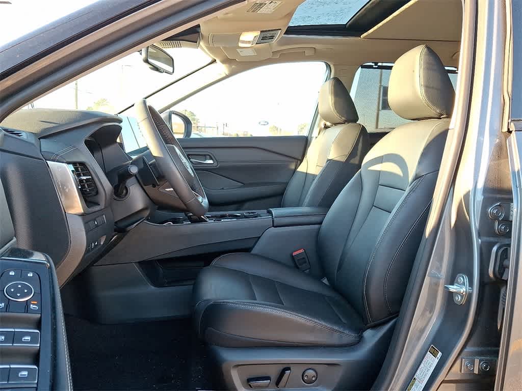 Thumbnail: 2024 Nissan Rogue - 12