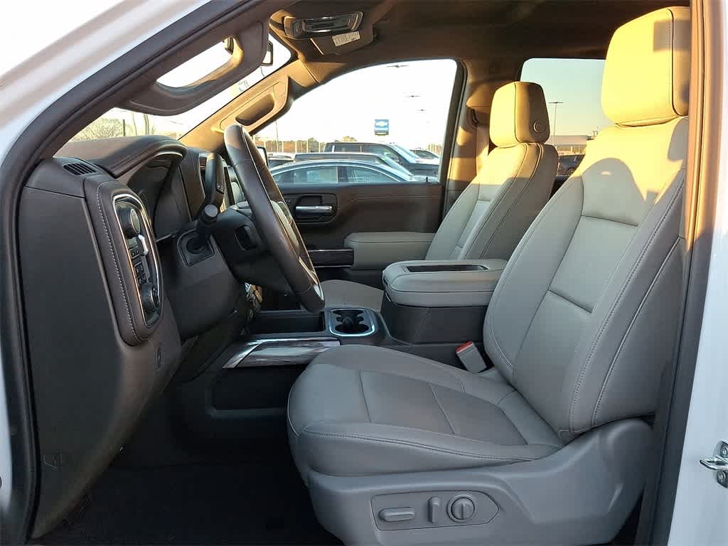 Thumbnail: 2021 Chevrolet Silverado 1500 - 12