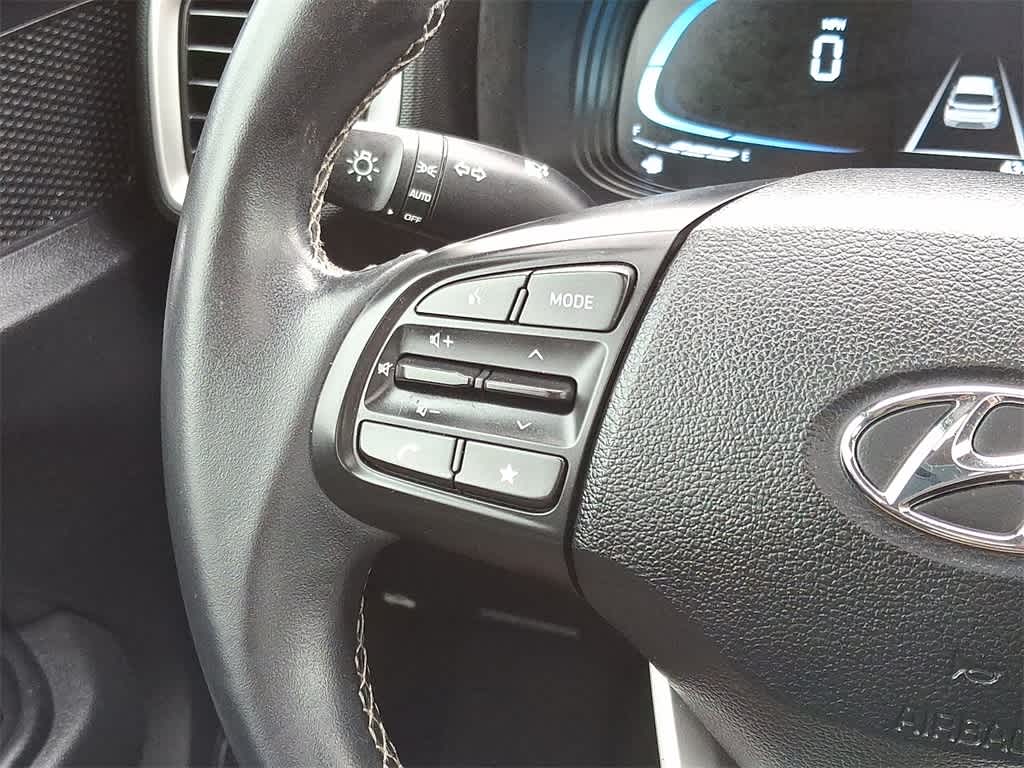 Thumbnail: 2023 Hyundai Venue - 18