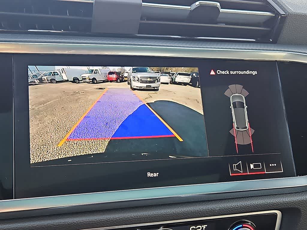 Thumbnail: 2024 Audi Q3 - 17