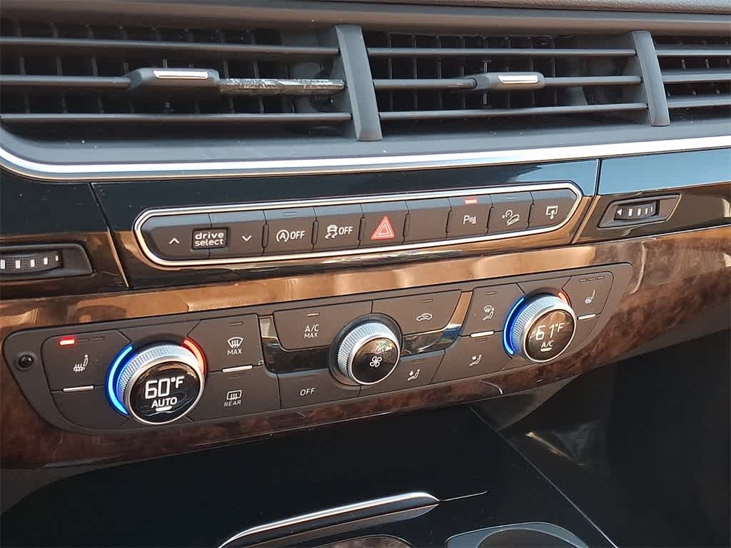 Thumbnail: 2017 Audi Q7 - 16