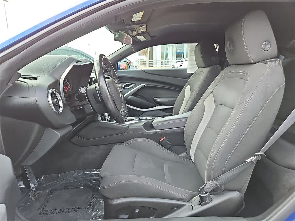 Thumbnail: 2019 Chevrolet Camaro - 12